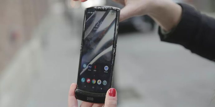 تست مقاومت موتورولا ریزر