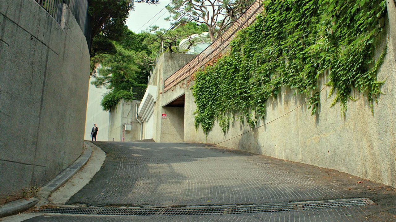 بررسی فیلم Parasite