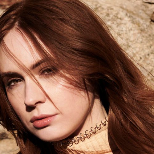 کارن گیلان آرون پال در فیلم Dual