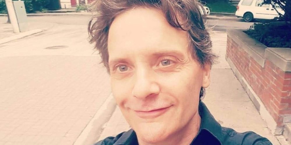 صداپیشه شخصیت Leon S. Kennedy