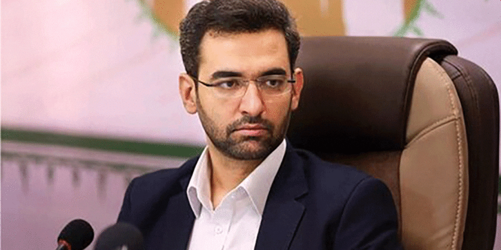 وزیر ارتباطات آذری جهرمی ۴۰۰ هزار دستگاه گوشی