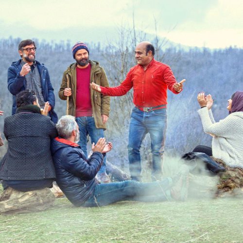 بررسی فیلم جهان با من برقص