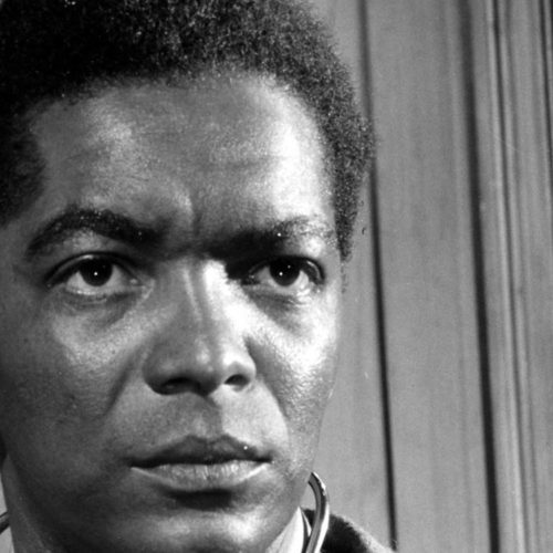 ارل کمرون فوت کرد