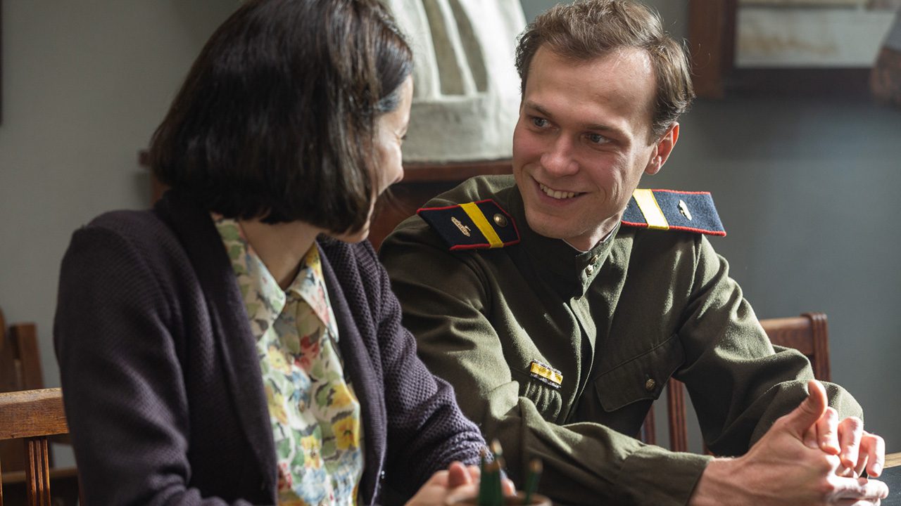 بررسی فیلم Kalashnikov - کلاشنیکف