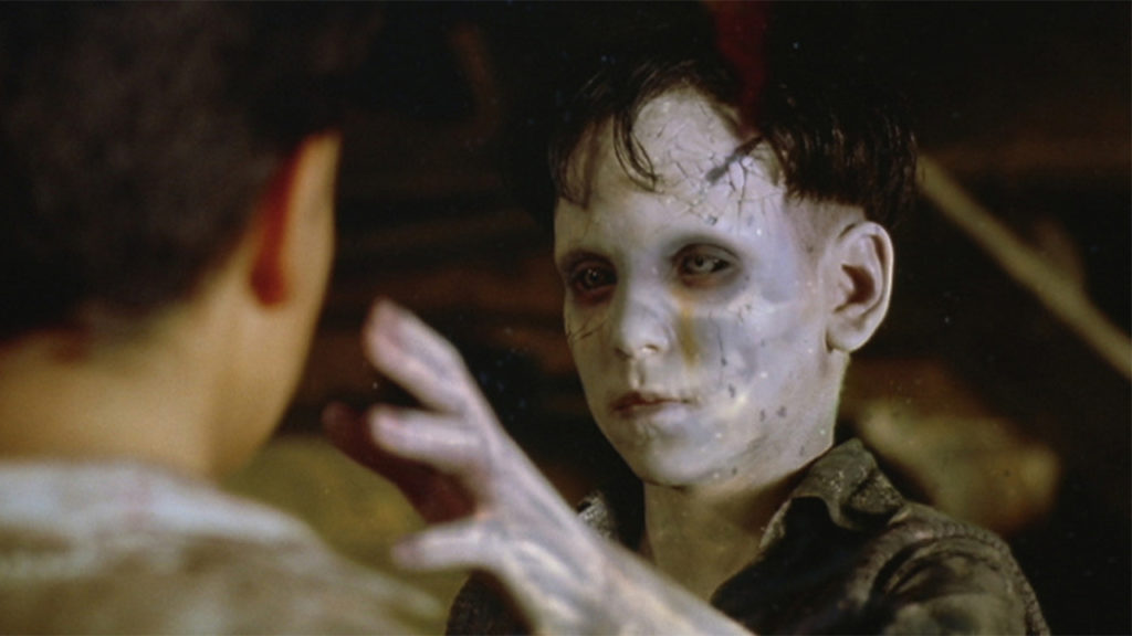 فیلم ترسناک The Devil's Backbone