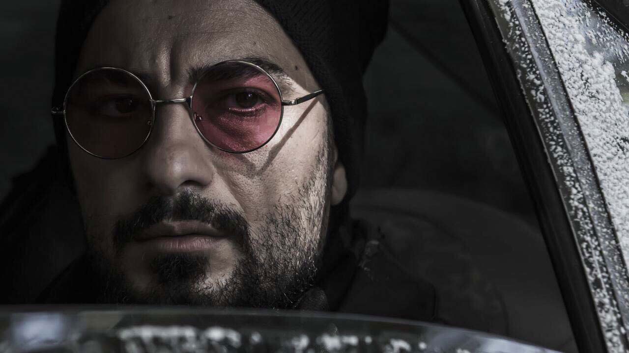 نوید محمدزاده