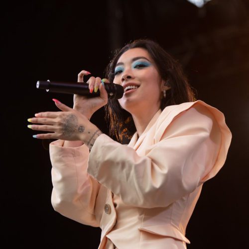 بازیگر سریال Turn Up Charlie