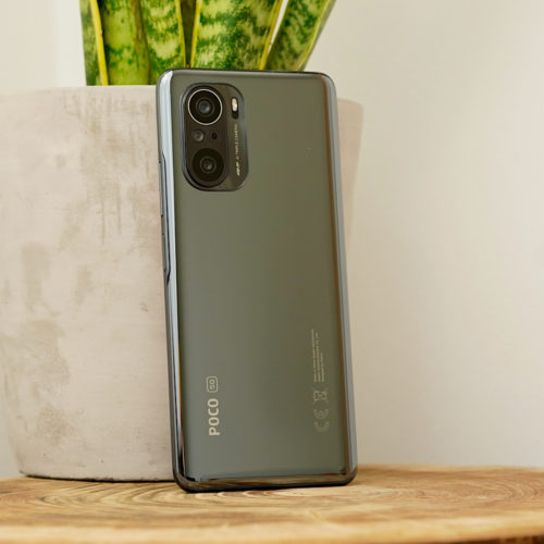 پوکو F3