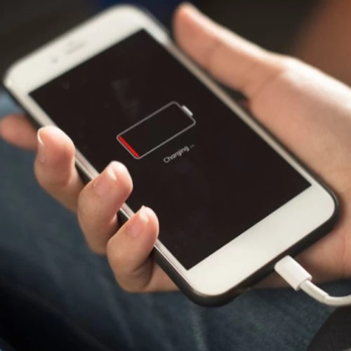 شارژ باتری موبایل