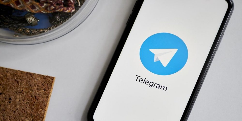 لاگین تلگرام توییتر و واتساپ