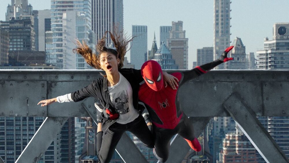 مرد عنکبوتی و ام جی