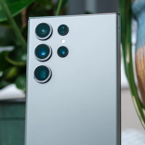 گلکسی اس ۲۴ اولترا ۲۰۰ مگاپیکسلی