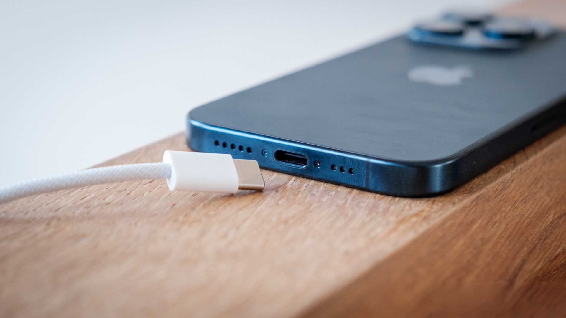 ظرفیت باتری آیفون