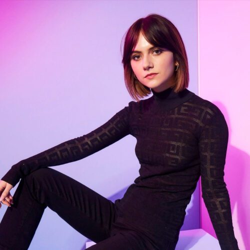 امیلیا جونز