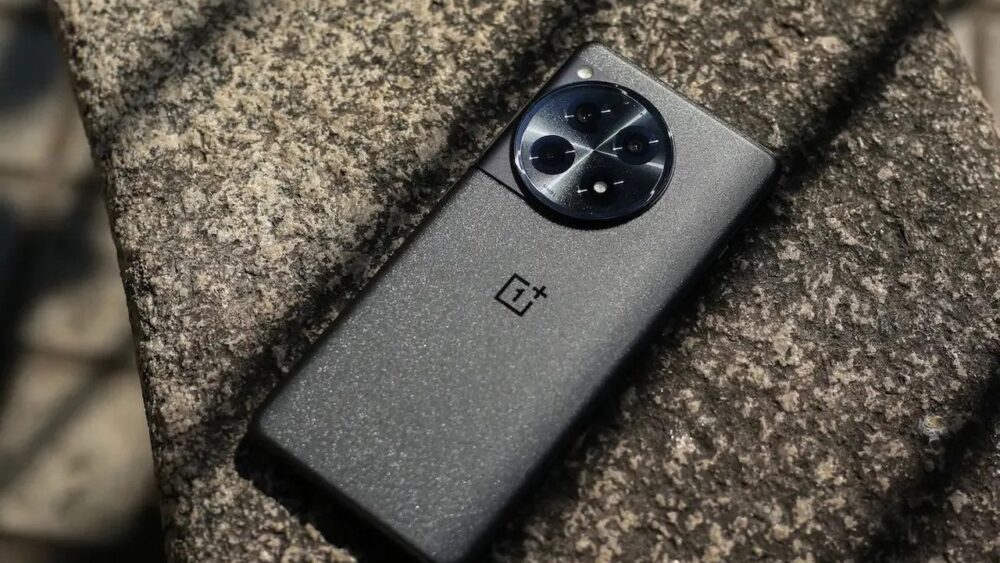 گوشی اندرویدی وانپلاس Ace 3