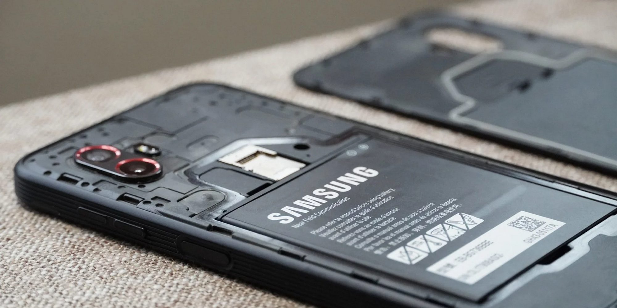 گلکسی S25 باتری قابل تعویض