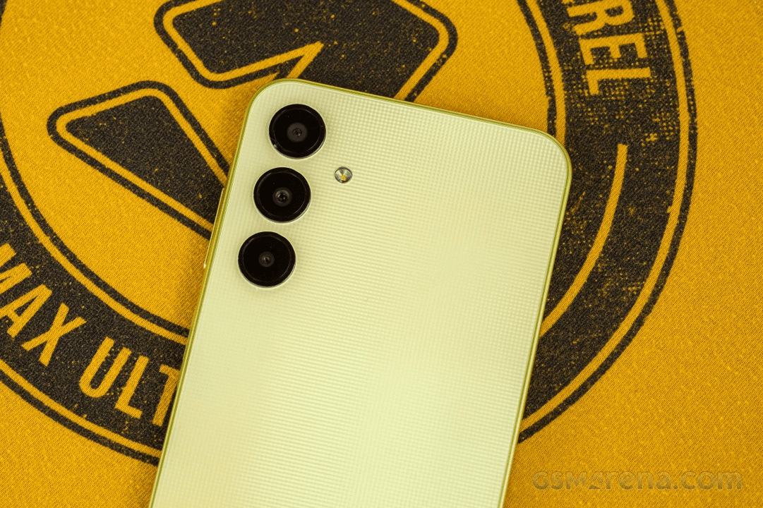 مقایسه دوربین گلکسی A25 با پوکو X6 (25)