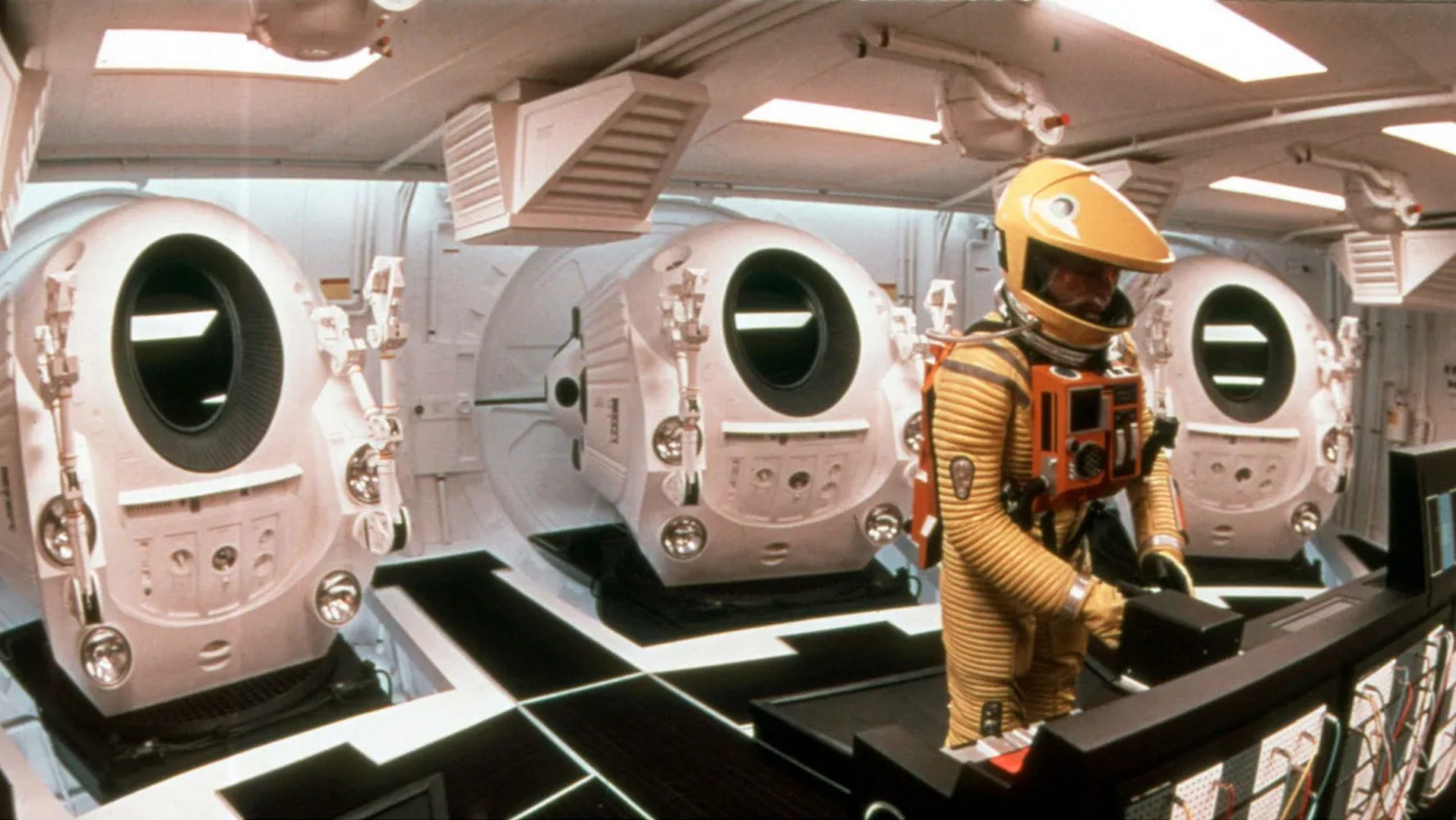 فیلم علمی تخیلی 2001: A Space Odyssey’ (1968)