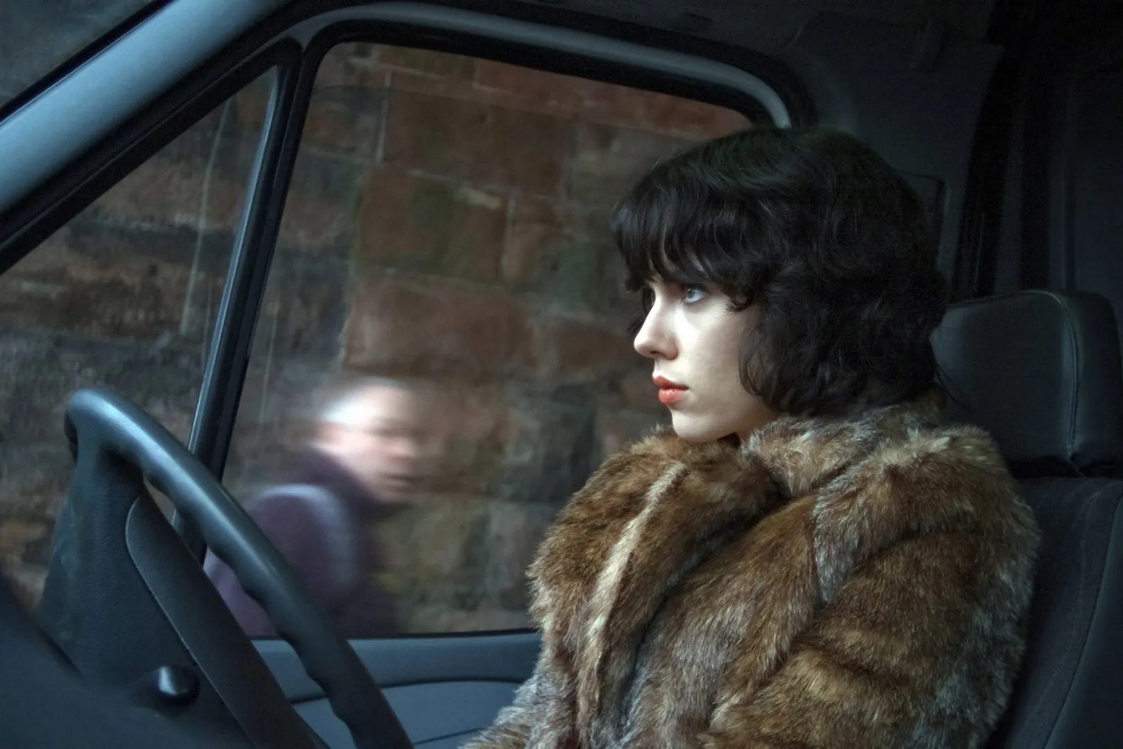 2014 Under the Skin - فیلم علمی تخیلی برتر