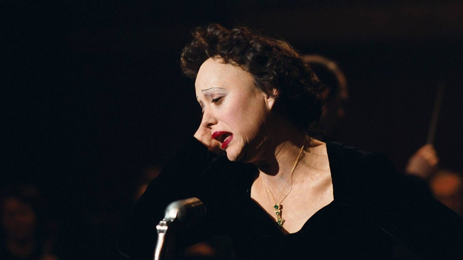 ماریون کوتیار در نقش ادیت پیاف - انتخاب بازیگری غیرمنتظره دهه 2000