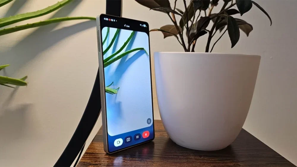 گوگل جمینای لایو