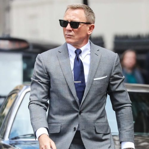 بازیگر سریال Chloe