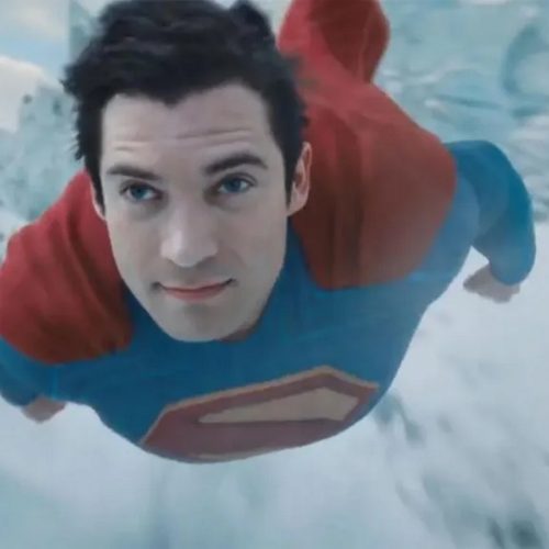 مقایسه Sentry با Superman