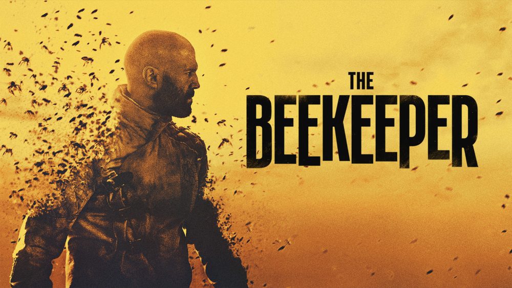 تیمو تیاهانتو کارگردانی The Beekeeper 2 را بر اساس فیلمنامهای از کرت ویمر (Kurt Wimmer) بر عهده دارد. علاوه بر جیسون استاتهام، جرمی آیرونز (Jeremy Irons) بار دیگر در نقش والاس وستوایلد ظاهر خواهد شد. همچنین یارا شهیدی (Yara Shahidi)، ستاره Grown-ish، به جمع بازیگران پیوسته ولی جزئیات نقش او همچنان نامشخص باقی مانده است. فیلمساز اندونزیایی با ژانر اکشن غریبه نیست. او قبلاً فیلمهای اکشن اندونزیایی مثل Headshot محصول 2016، The Night Comes for Us محصول 2018، The Big 4 محصول 2022 و The Shadow Strays در سال گذشته میلادی را کارگردانی کرده بود. قبل از The Beekeeper 2، او اخیراً کارگردانی فیلم Nobody 2 با نقش آفرینی باب اودنکرک (Bob Odenkirk) را بر عهده داشت؛ دنبالهای که علیرغم بازخوردهای مثبت چندان در زمینه تجاری موفق ظاهر نشده است. فیلم The Beekeeper 2 در حال حاضر تاریخ انتشاری ندارد.
