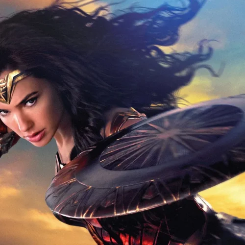 بازیگر نقش واندر وومن Wonder Woman آدریا آرجونا